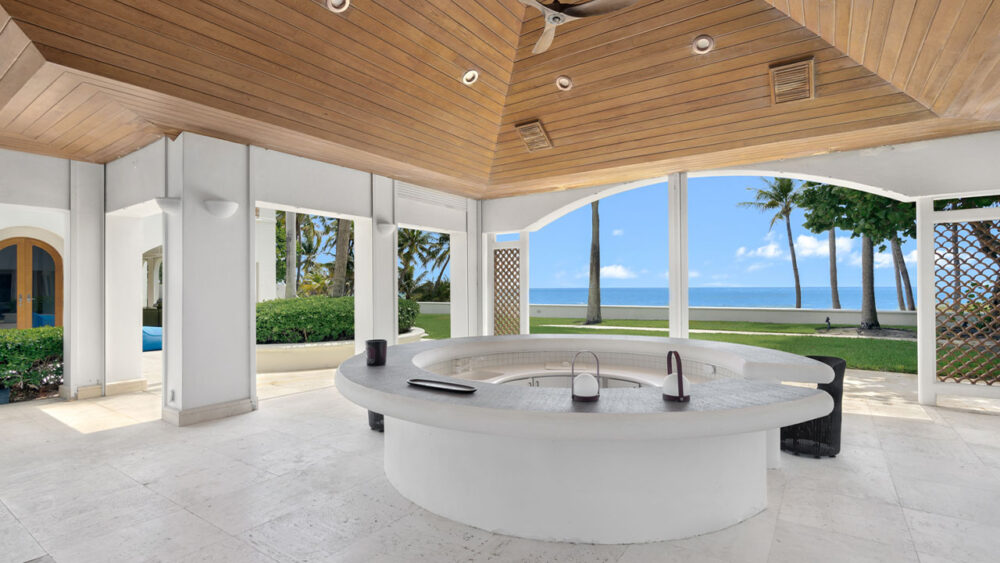 Oceanfront Estate Golden Beach